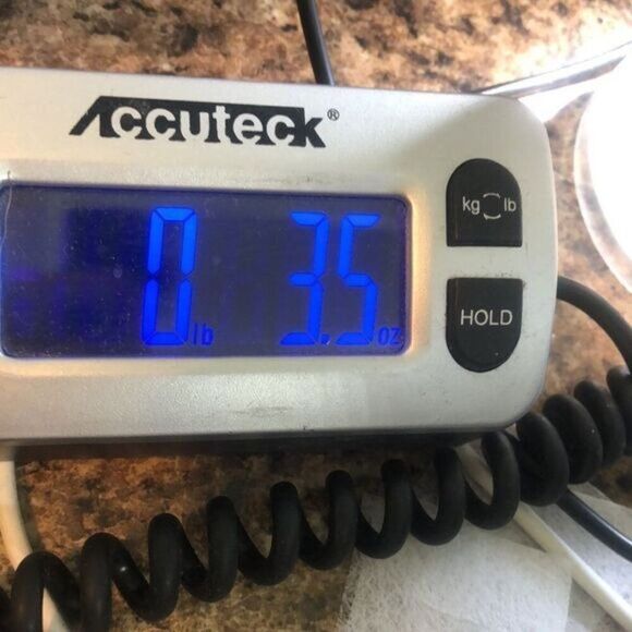 Vintage-Inspired Mileage Sleeveless Red & Blue Patterned Blouse With Keyhole Det - Picture 15 of 15